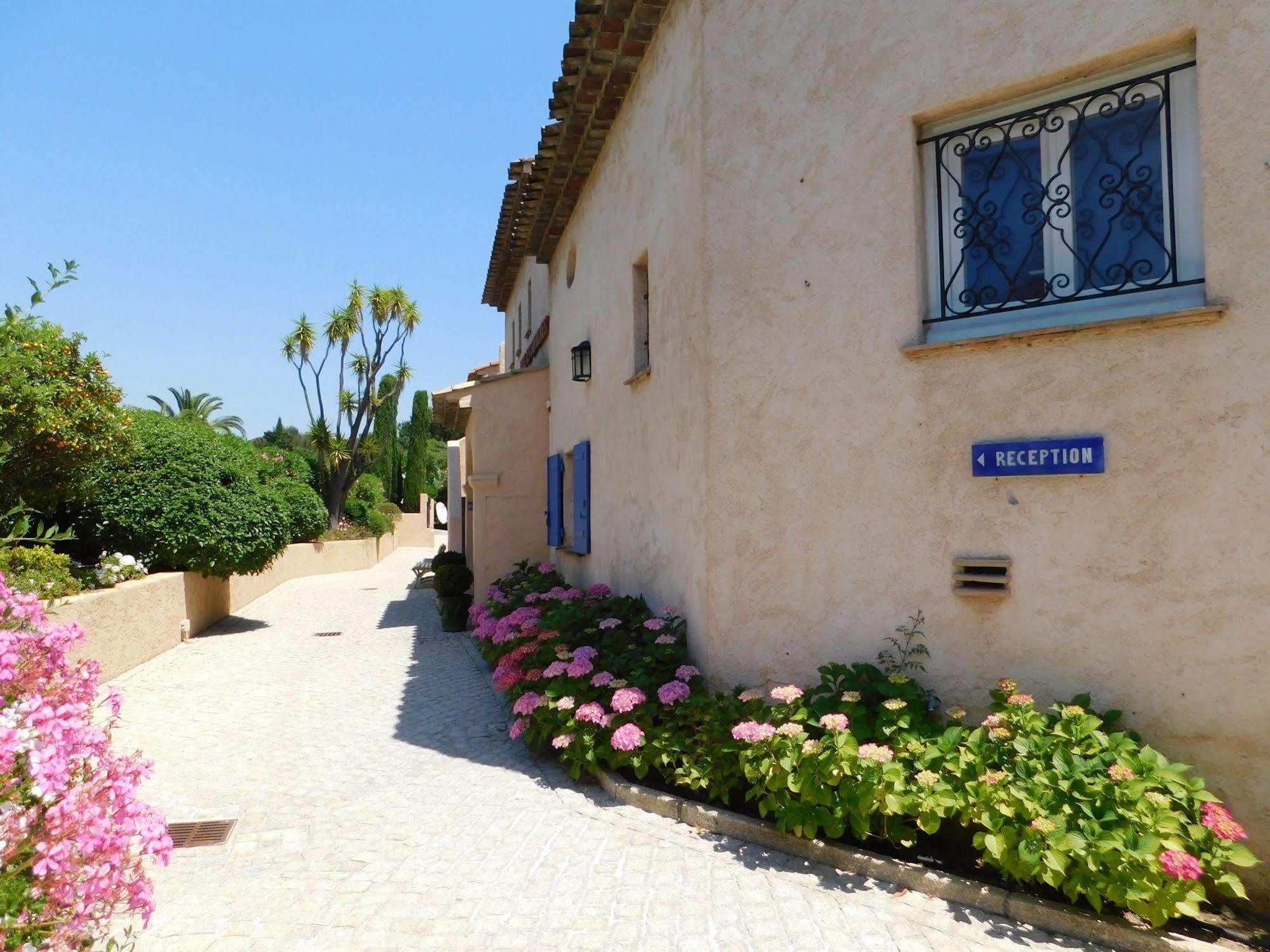 Hotel Les Santolines Sainte-Maxime Esterno foto